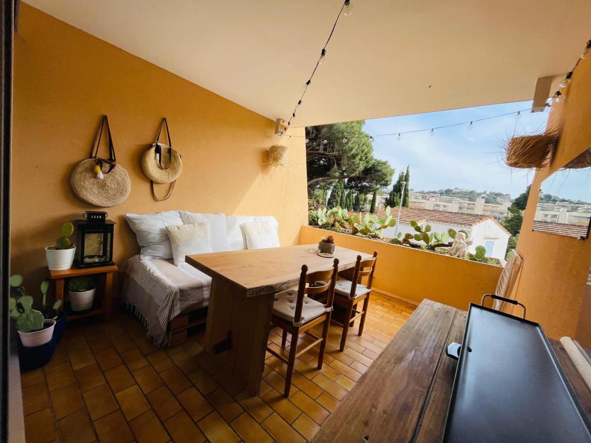 Cosy Deux Pieces Pour 4 Personnes En Centre Ville Classe Cavalaire-sur-Mer Dış mekan fotoğraf