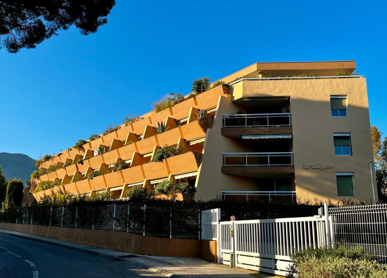 Cosy Deux Pieces Pour 4 Personnes En Centre Ville Classe Cavalaire-sur-Mer Dış mekan fotoğraf